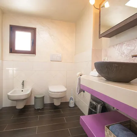 Appartement 4 *