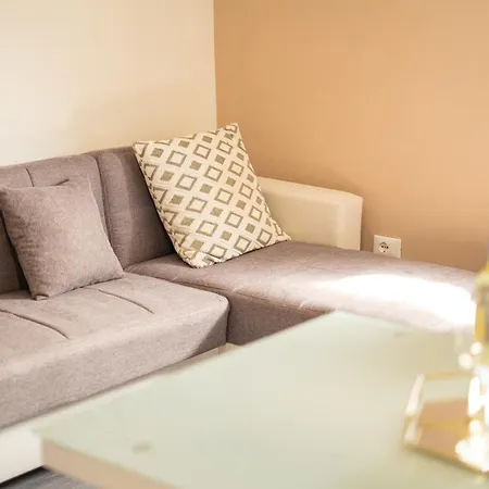 4 * La Caletta