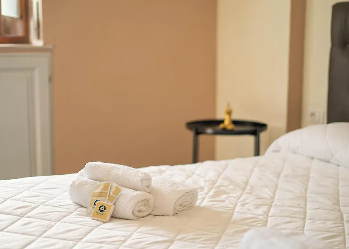 4 * لا كاليتا